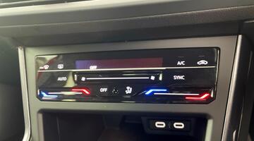 2023 Volkswagen 2.0 TSI GTI DSG Euro 6 5-door (Red) - Image: 12