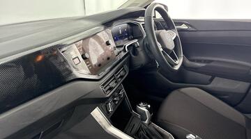 2025 Volkswagen 1.0 TSI Match DSG Euro 6 5-door (White) - Image: 2