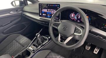 2025 Volkswagen TSI R-Line Euro 6 5-door (Black) - Image: 6