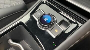 2025 Volkswagen ETSI MHEV R-Line DSG Euro 6 5-door (Black) - Image: 25