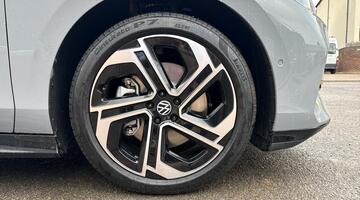 2025 Volkswagen 86kWh GTX Fastback Auto 4Motion 5-door (Grey) - Image: 5