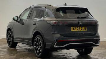 2025 Volkswagen TSI eHybrid 19.7kWh R-Line DSG Euro 6 5-door (Grey) - Image: 3