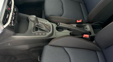 2025 SEAT 1.0 TSI FR DSG Euro 6 5-door (White) - Image: 36