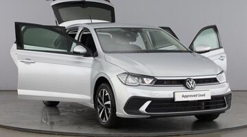 2025 Volkswagen 1.0 TSI Match DSG Euro 6 5-door (Silver) - Image: 9
