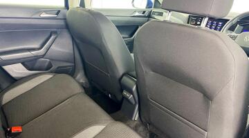 2025 Volkswagen 1.0 TSI Match Euro 6 5-door (Blue) - Image: 26