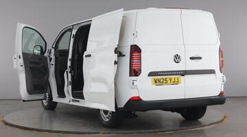 2025 Volkswagen 2.0 TDI T28 Commerce Plus FWD SWB Euro 6 5-door (Grey) - Image: 11