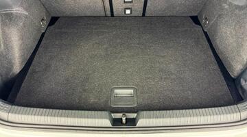 2024 Volkswagen ETSI MHEV R-Line DSG Euro 6 5-door (White) - Image: 31