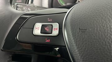 2022 Volkswagen 36.8kWh Auto 5-door (Blue) - Image: 23