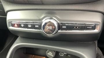 2025 Volvo 2.0 B4 MHEV Plus DCT Auto Euro 6 5-door (Blue) - Image: 24