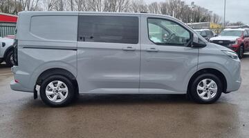 2026 Ford 320 Duratec 11.8kWh Limited Crew Van Auto Euro 6 5-door (Grey) - Image: 7