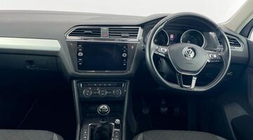 2019 Volkswagen 2.0 TDI Match 4Motion Euro 6 5-door (Silver) - Image: 8