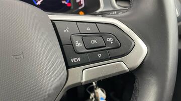 2022 Volkswagen TSI Style DSG Euro 6 5-door (Black) - Image: 24