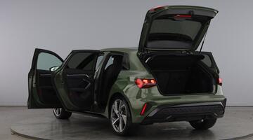 2025 Audi TFSI 35 Black Edition Sportback S Tronic Euro 6 5-door (Green) - Image: 11