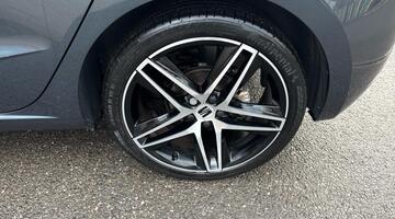 2023 SEAT 1.0 TSI FR Edition Euro 6 5-door (Grey) - Image: 23