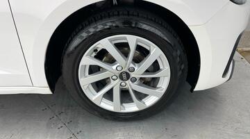 2022 Audi 1.0 TFSI 25 Sport Sportback Euro 6 5-door (White) - Image: 5