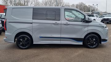 2026 Ford 320 Duratec 11.8kWh Sport Crew Van Auto Euro 6 5-door (Grey) - Image: 7