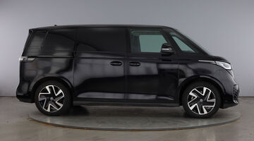 2025 Volkswagen Pro 79kWh Commerce Plus Auto 5-door (Black) - Image: 4