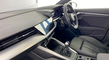 2022 Audi TFSI 35 S line Sportback Euro 6 5-door (Black) - Image: 2