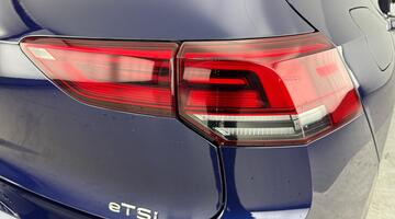 2022 Volkswagen ETSI MHEV R-Line DSG Euro 6 5-door (Blue) - Image: 15