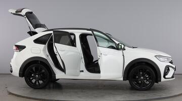 2025 Volkswagen TSI R-Line DSG Euro 6 5-door (White) - Image: 10