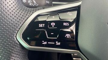 2024 Volkswagen TSI R-Line Edition DSG Euro 6 5-door (Blue) - Image: 24