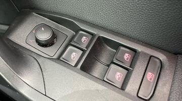 2022 SEAT 1.0 TSI FR Edition Euro 6 5-door (Blue) - Image: 19