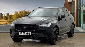 2025 Volvo 2.0h T6 18.8kWh Plus Black Edition Auto Euro 6 5-door (Black) - Image: 7