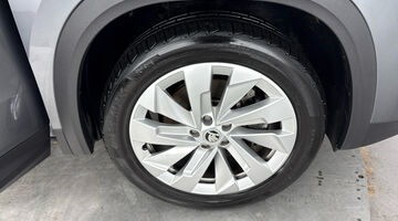 2024 Škoda 2.0 TDI SE L DSG 4WD Euro 6 5-door (7 Seat) (Grey) - Image: 6