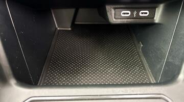 2023 Volkswagen 1.0 TSI Life Euro 6 5-door (Black) - Image: 25