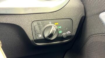 2023 Audi TFSI CoD 35 S line S Tronic Euro 6 5-door (Red) - Image: 24