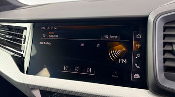 2022 Audi 1.0 TFSI 30 S line Sportback S Tronic Euro 6 5-door (Red) - Image: 22