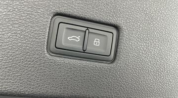 2025 Audi 4.0 TFSI V8 Vorsprung Tiptronic quattro Euro 6 5-door (Blue) - Image: 34