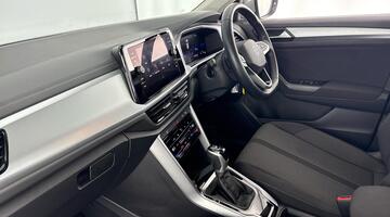 2023 Volkswagen TSI Life DSG Euro 6 5-door (Silver) - Image: 2