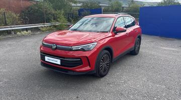 2025 Volkswagen ETSI MHEV Life DSG Euro 6 5-door (Red) - Image: 26