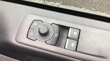 2025 Ford 2.0 320 EcoBlue Zetec L1 Euro 6 5-door (White) - Image: 16