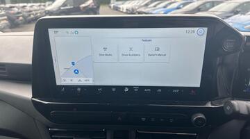 2025 Ford 2.0 320 EcoBlue Titanium Luxe Auto LEuro 6 5-door (Grey) - Image: 13