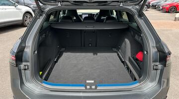 2025 Volkswagen ETSI MHEV R-Line DSG Euro 6 5-door (Grey) - Image: 10