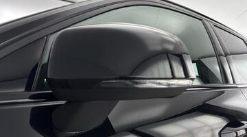 2022 Volvo T3 R-Design Auto Euro 6 5-door (Black) - Image: 34