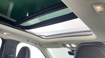 2024 Volvo 2.0 B5 MHEV Plus Auto 4WD Euro 6 5-door (Grey) - Image: 19