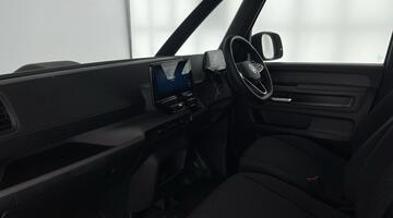 2024 Volkswagen Pro 77kWh Commerce Plus Auto 5-door (Silver) - Image: 2