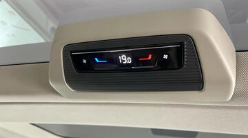 2025 Volkswagen 2.0 TDI Style Long MPV DSG Euro 6 5-door (Grey) - Image: 36