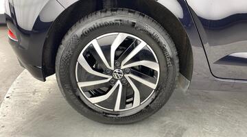 2022 Volkswagen 1.0 EVO Life Euro 6 5-door (Black) - Image: 17