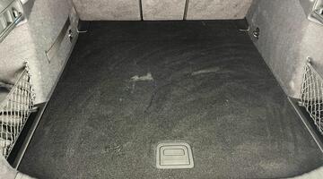 2025 Audi 100kWh Launch Edition Auto 5-door (White) - Image: 37