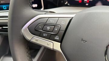 2025 Volkswagen TSI Match Euro 6 5-door (Black) - Image: 24