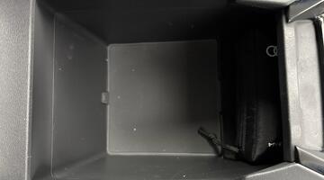 2025 Audi 83kWh S line Auto 5-door (Black) - Image: 23