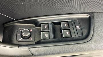 2020 Audi 1.0 TFSI 25 S line Sportback Euro 6 5-door (Black) - Image: 19