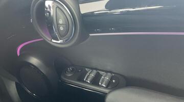 2021 MINI Cooper Sport Euro 6 5-door (Red) - Image: 14