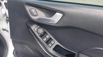 2022 Ford EcoBoost ST-3 Euro 6 5-door (White) - Image: 10