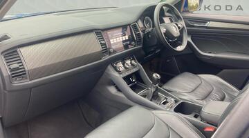 2022 Škoda TSI ACT SE L Executive Euro 6 5-door (7 Seat) (Blue) - Image: 2