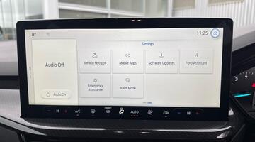 2024 Ford 1.0T EcoBoost MHEV ST-Line Euro 6 5-door (White) - Image: 13